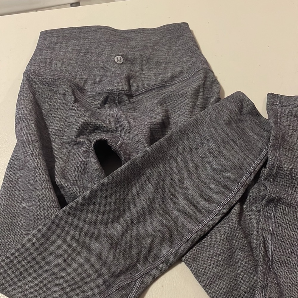 Grey/Patterned Align Size 2 - image 2